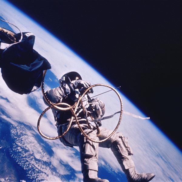 Uzaydan ilk seyahat eden kimdi? SSCB ve ABD arasındaki uzay savaşları